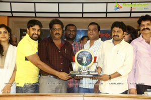 Sahasam Seyara Dimbhaka Platinum Disc