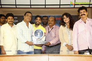 Sahasam Seyara Dimbhaka Platinum Disc