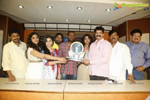 Sahasam Seyara Dimbhaka Platinum Disc