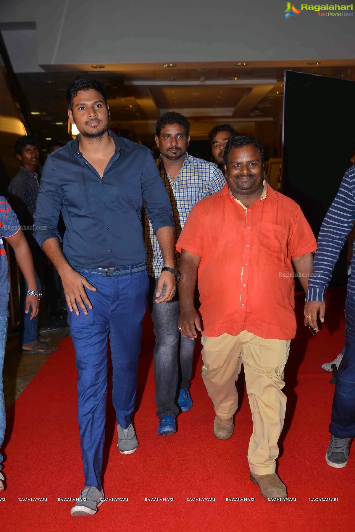 Celebs at CineMAA Awards 2015