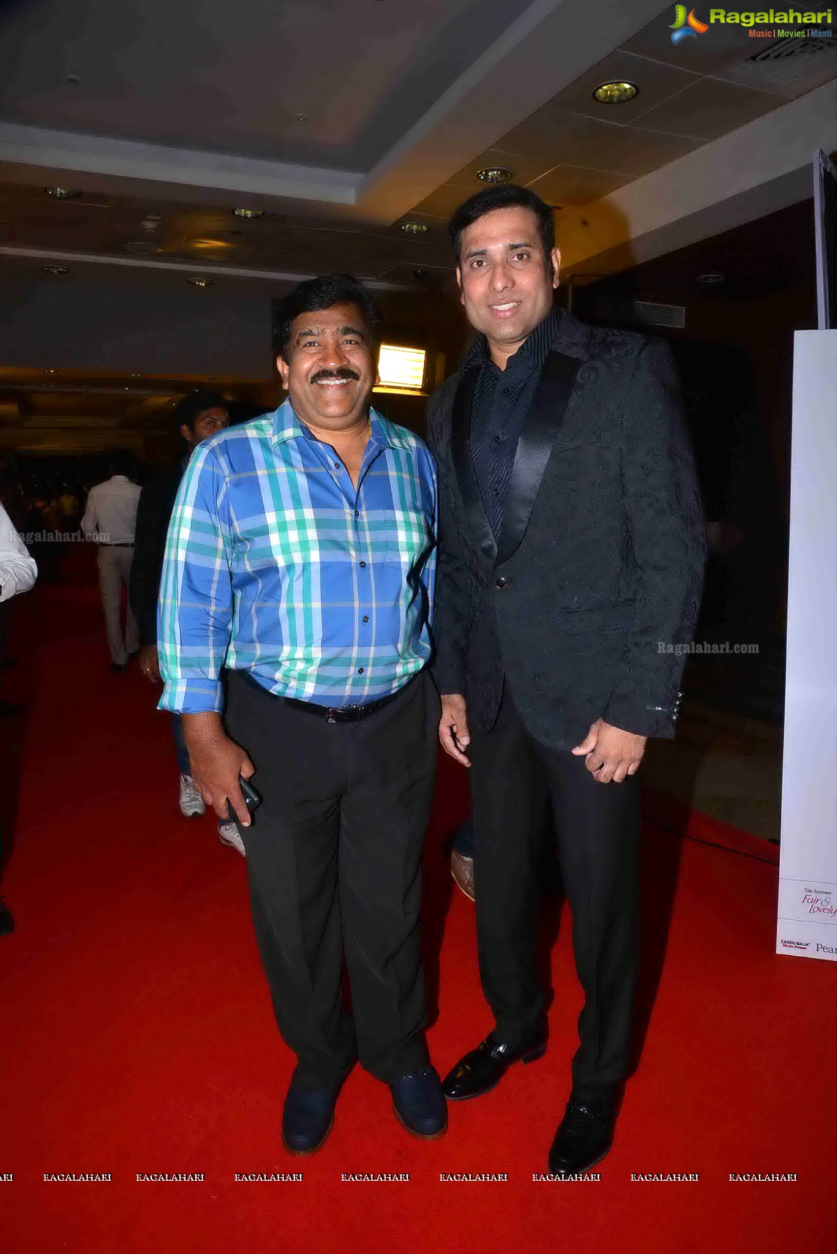 Celebs at CineMAA Awards 2015