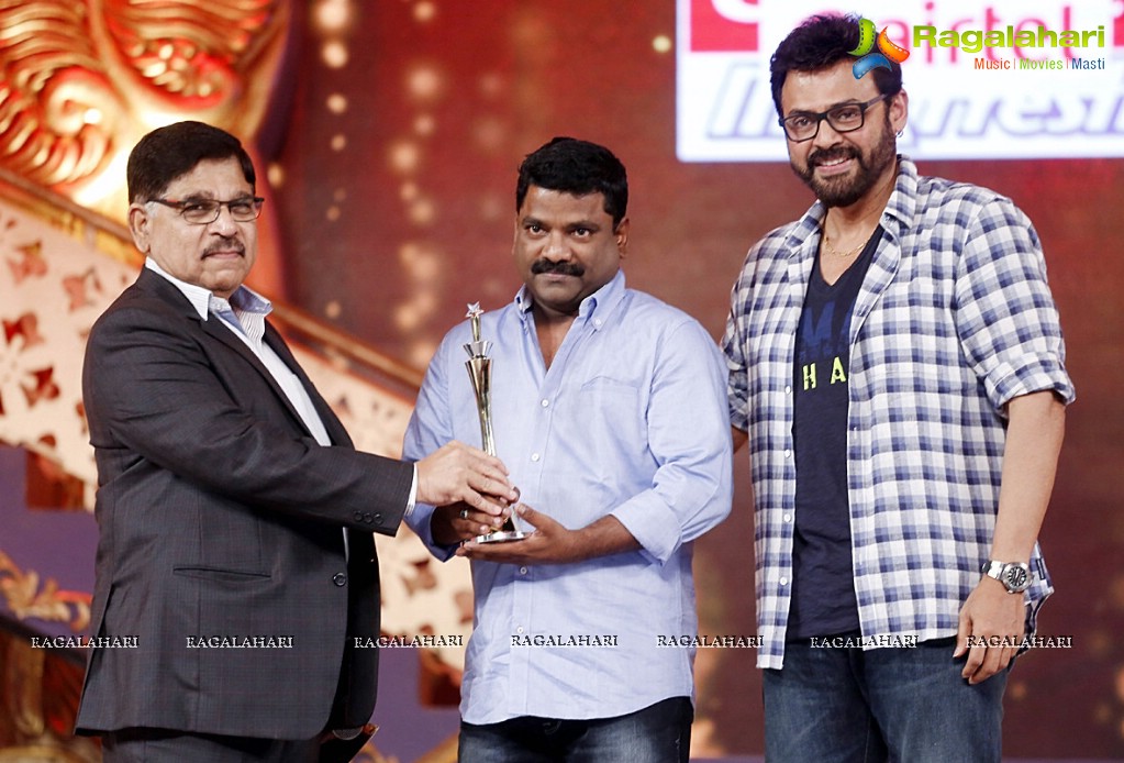 Celebs at CineMAA Awards 2015