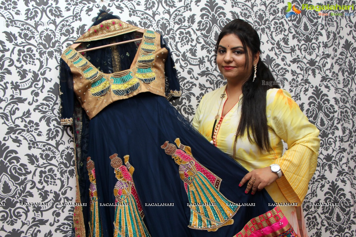 Designer Sony Reddy showcases Akarshana and celebrated her grand success of 'Bangalore Fashion Week'