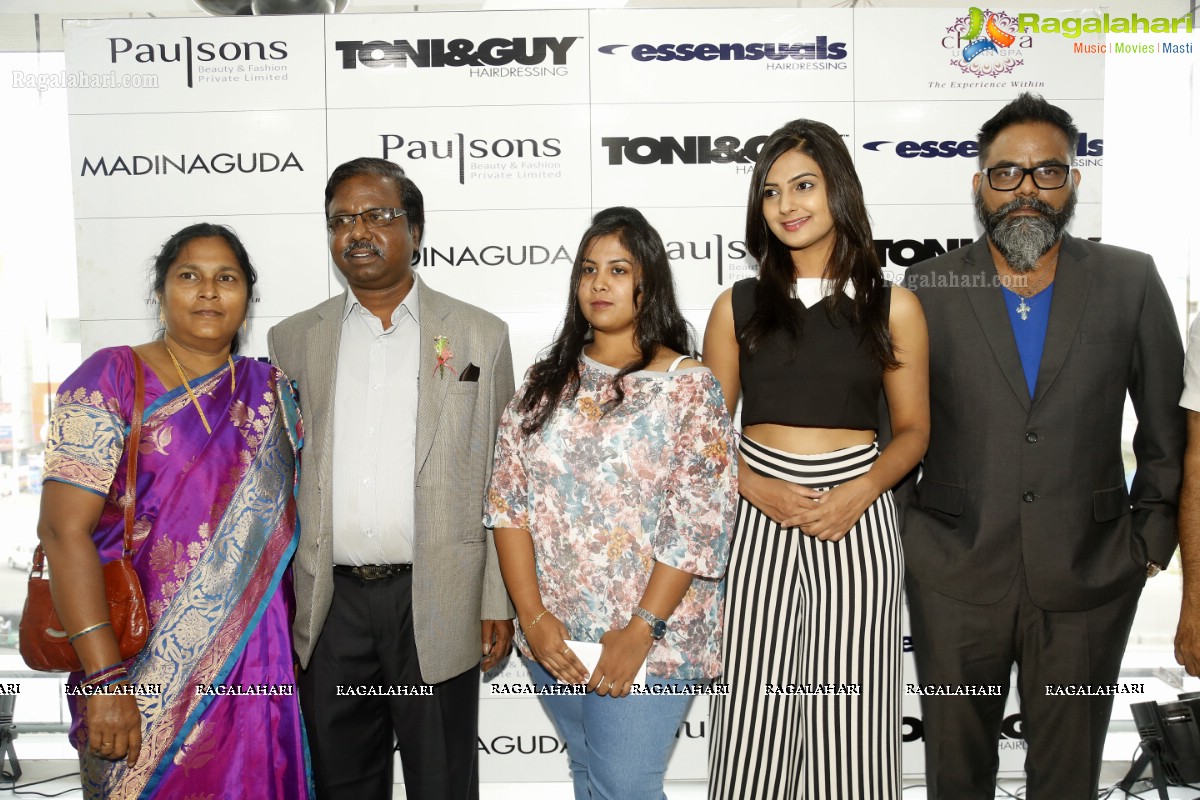 Neha Deshpande inagurates Essensuals by Toni and Guy, Hyderabad