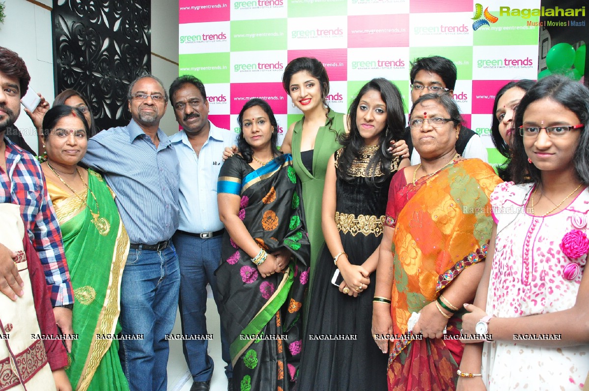 Poonam Kaur launches Green Trends 261st Salon in Boduppal, Hyderabad