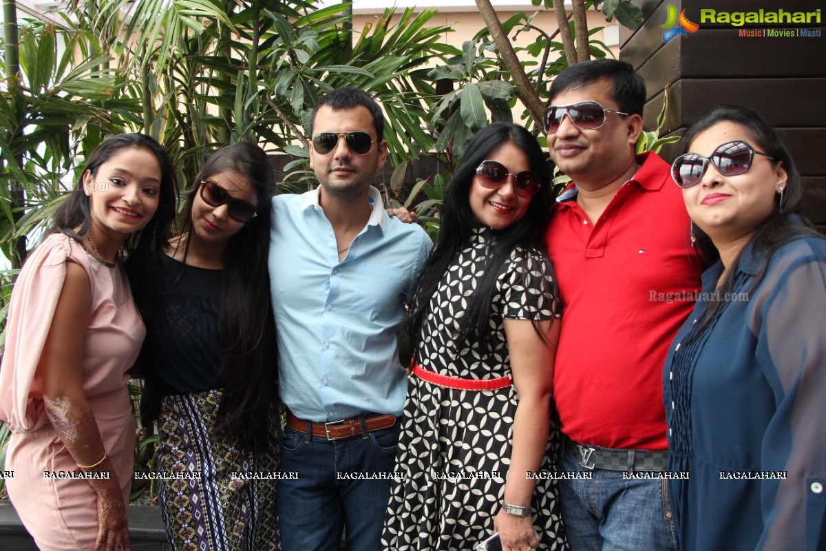 Party Hosted by Gunjan Kadakia and Vishal Naredi at OTM Sundowner, Hyderabad