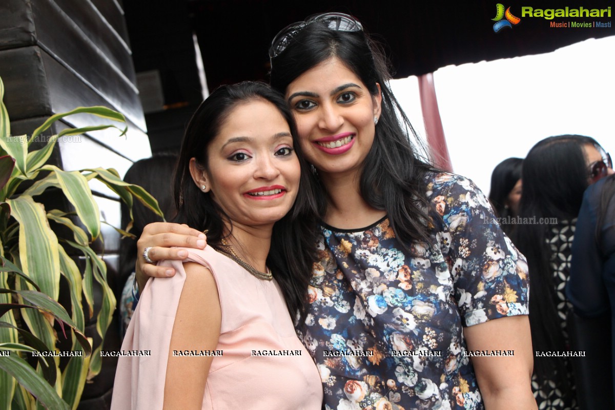 Party Hosted by Gunjan Kadakia and Vishal Naredi at OTM Sundowner, Hyderabad