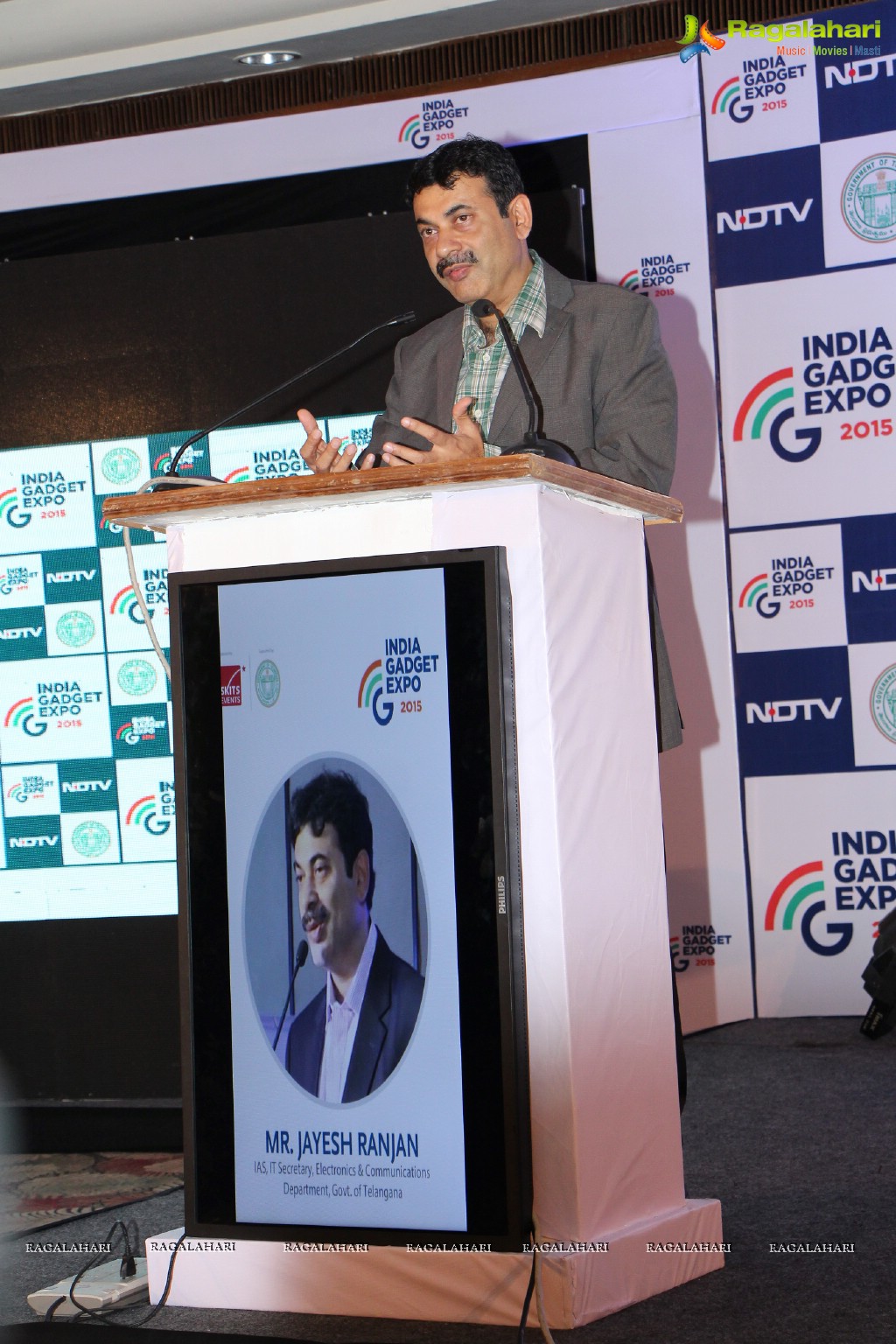 The Second Edition of the Indian Gadget Expo (IGE) Curtain Rasier in Hyderabad