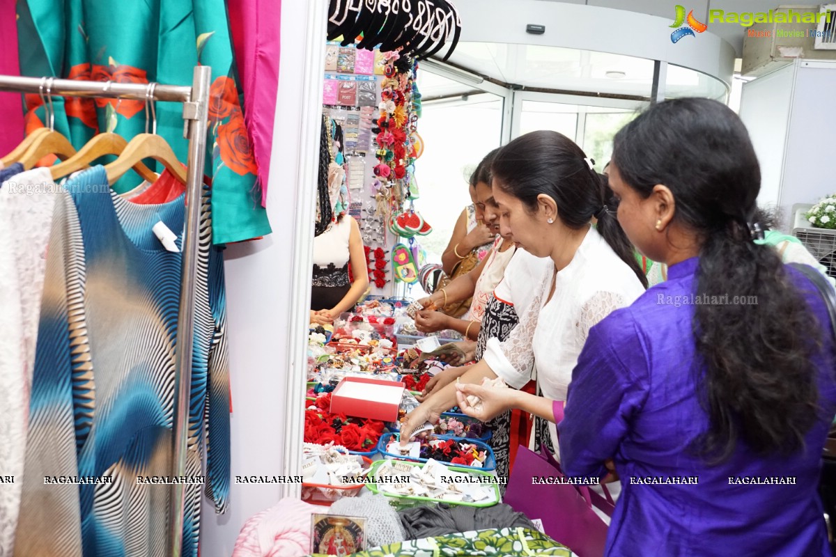 Madhurima launches Hi-Life - Luxury Designer Exhibition at Novotel, HICC (July 2015)