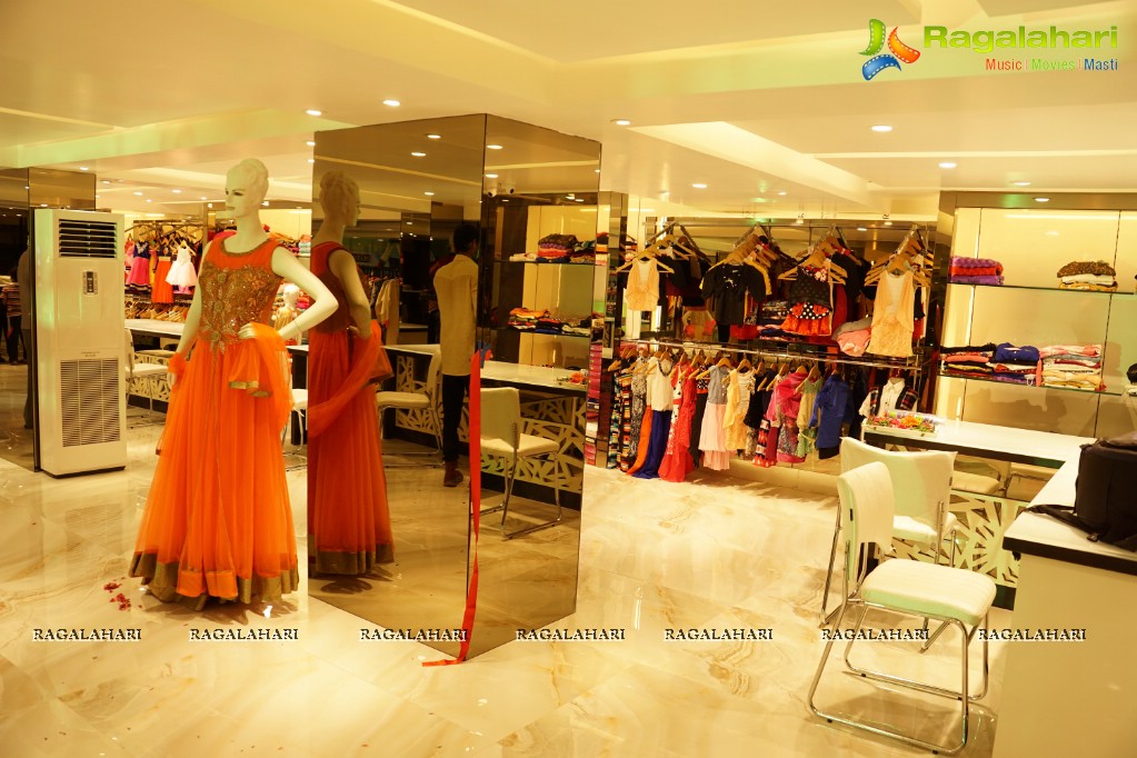 Meenaz Family Store Launch, Hyderabad