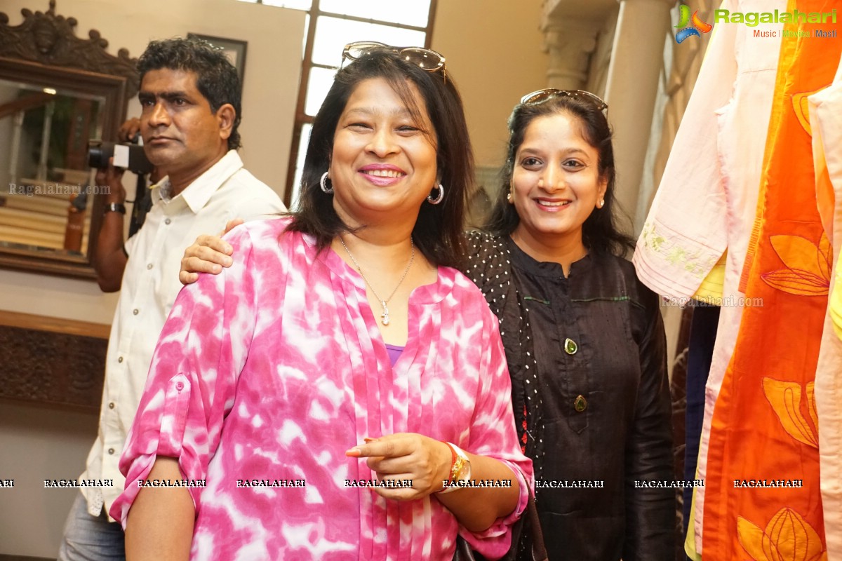 Monsoon Hi-Tea at Manomay Boutique (July 2015)