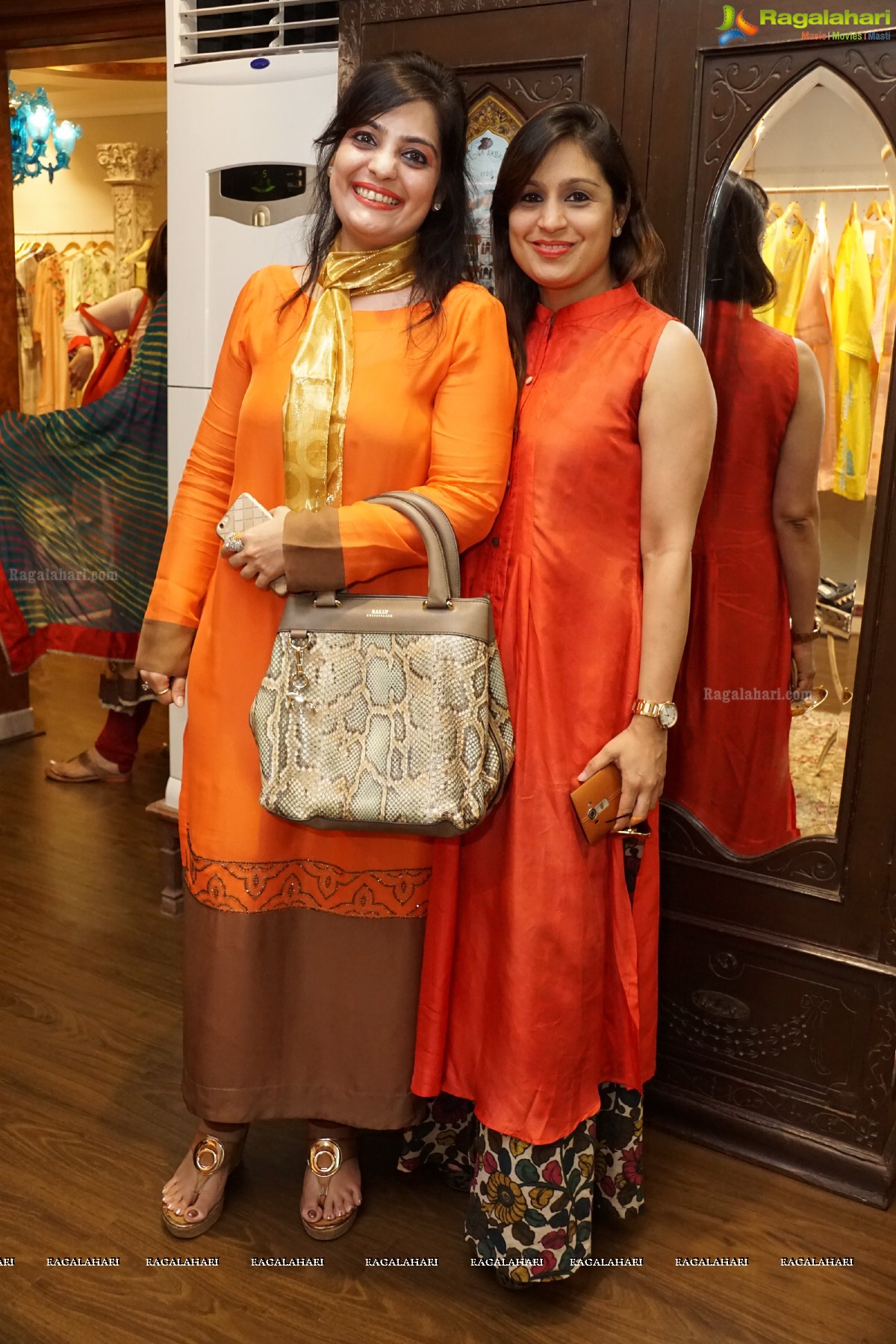 Monsoon Hi-Tea at Manomay Boutique (July 2015)