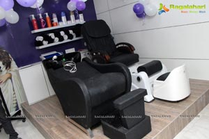 Naturals Family Salon