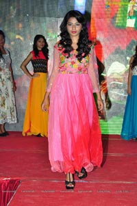 Pranavi Fashion Show