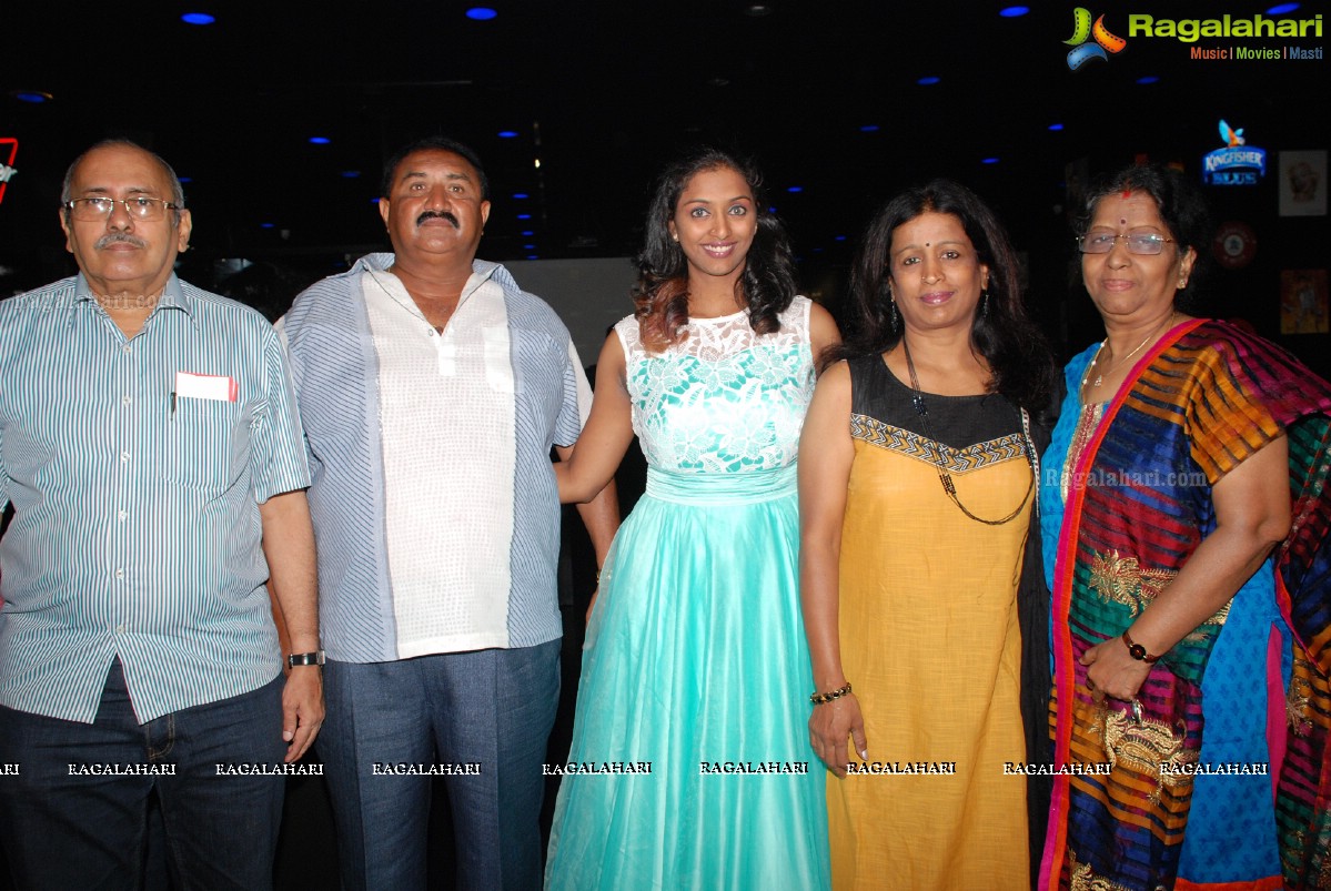 Rajeshwari Sainath - Vyshnavie Sainath Birthday Bash 2015 at Tap Quench Bar, Hyderabad