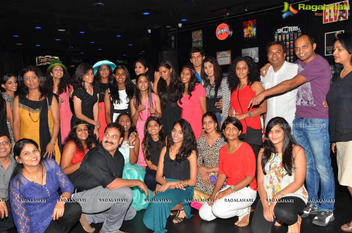 Rajeshwari Sainath - Vyshnavie Sainath Birthday Bash 2015 at Tap Quench Bar, Hyderabad