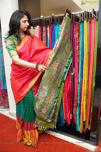 Sakhi Fashions