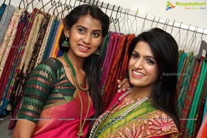 Sakhi Fashions