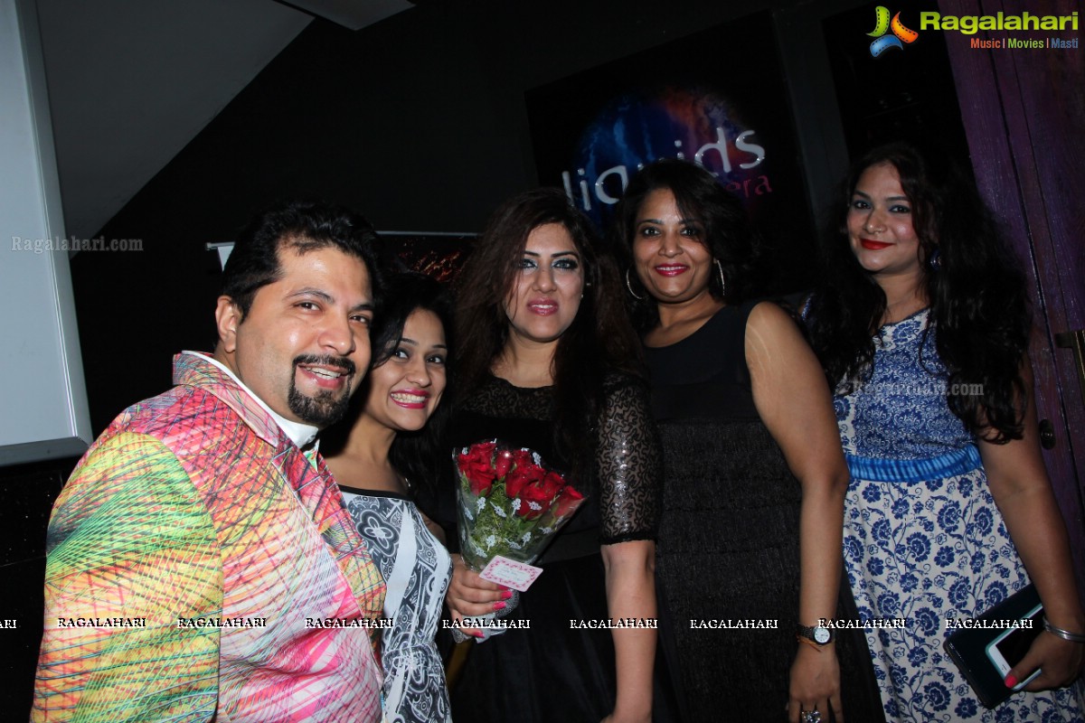 Shazia Bakal Shariff Birthday Bash 2015 at Liquids, Hyderabad