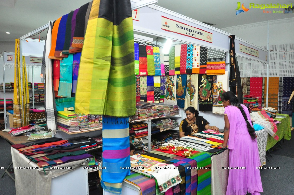 Bina Mehta launches Silk India Expo at Shilpakala Vedika, Hyderabad