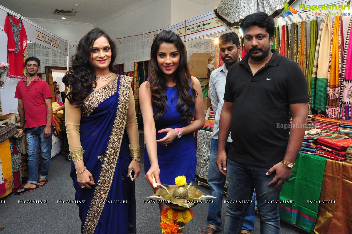 Bina Mehta launches Silk India Expo at Shilpakala Vedika, Hyderabad