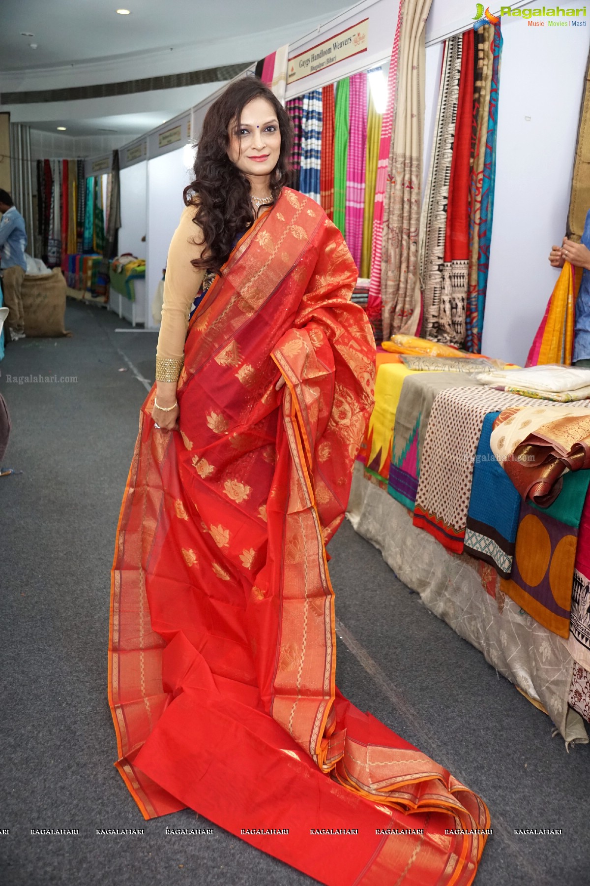 Bina Mehta launches Silk India Expo at Shilpakala Vedika, Hyderabad