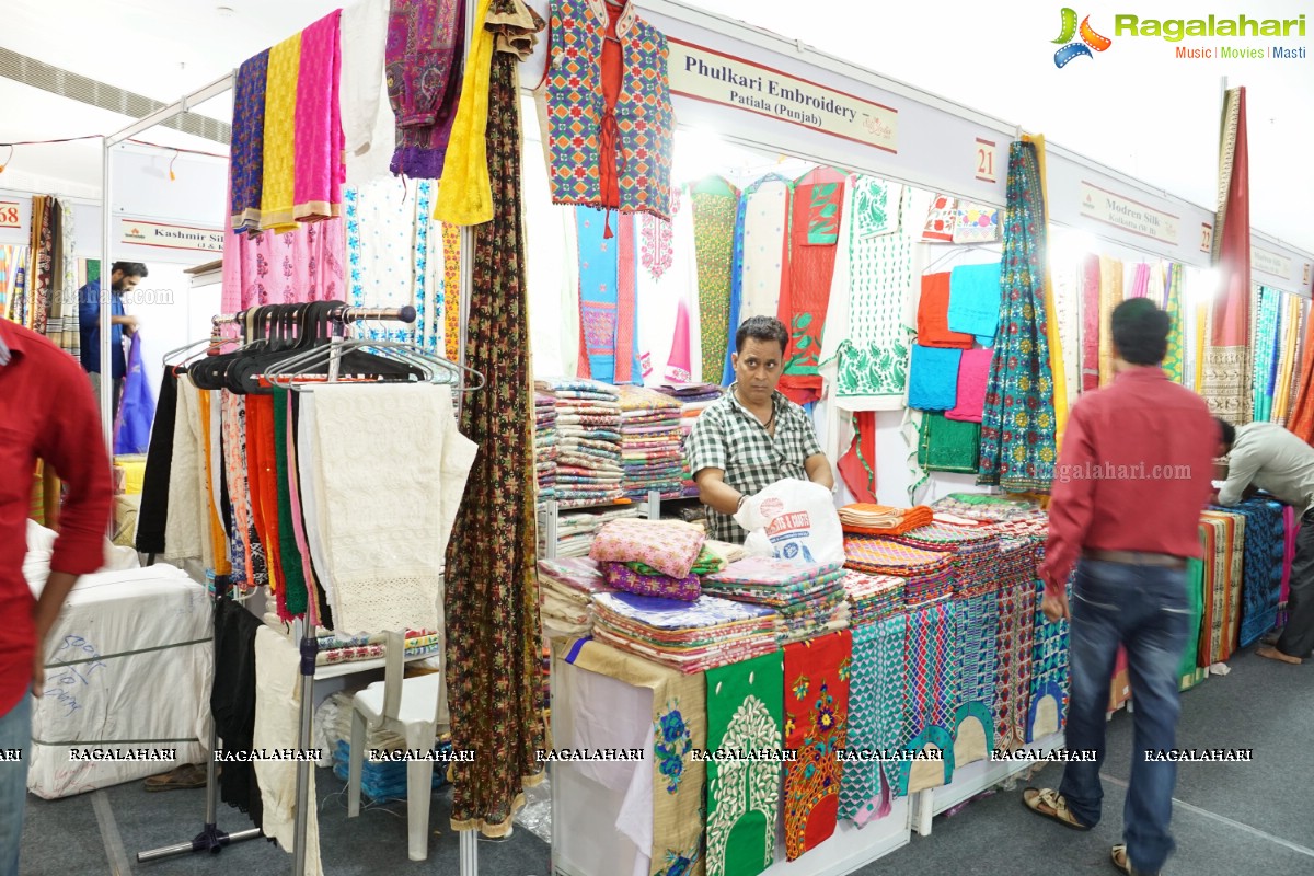 Bina Mehta launches Silk India Expo at Shilpakala Vedika, Hyderabad