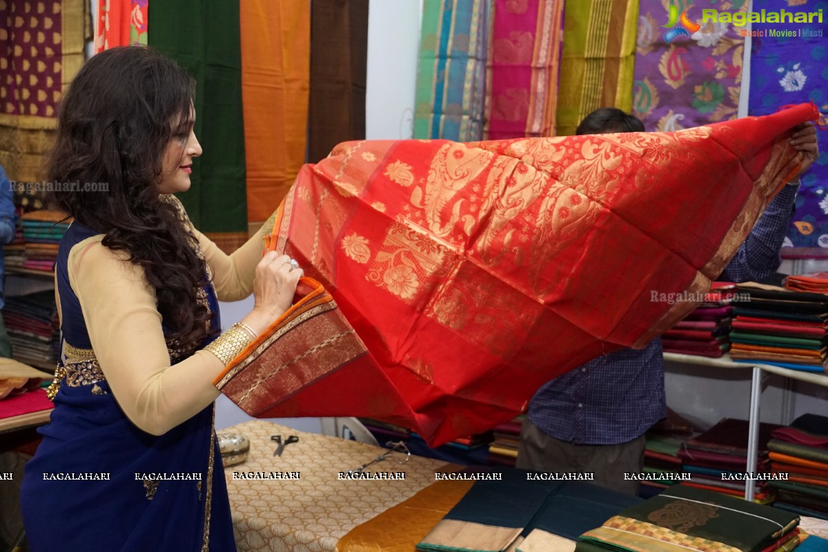 Bina Mehta launches Silk India Expo at Shilpakala Vedika, Hyderabad