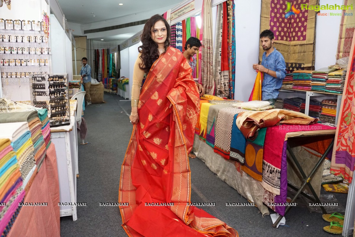 Bina Mehta launches Silk India Expo at Shilpakala Vedika, Hyderabad