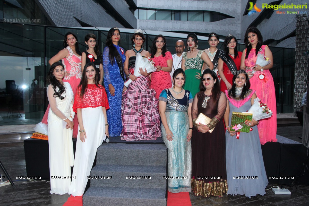 Stylish Divas Fashion Walk at The Park, Hyderabad