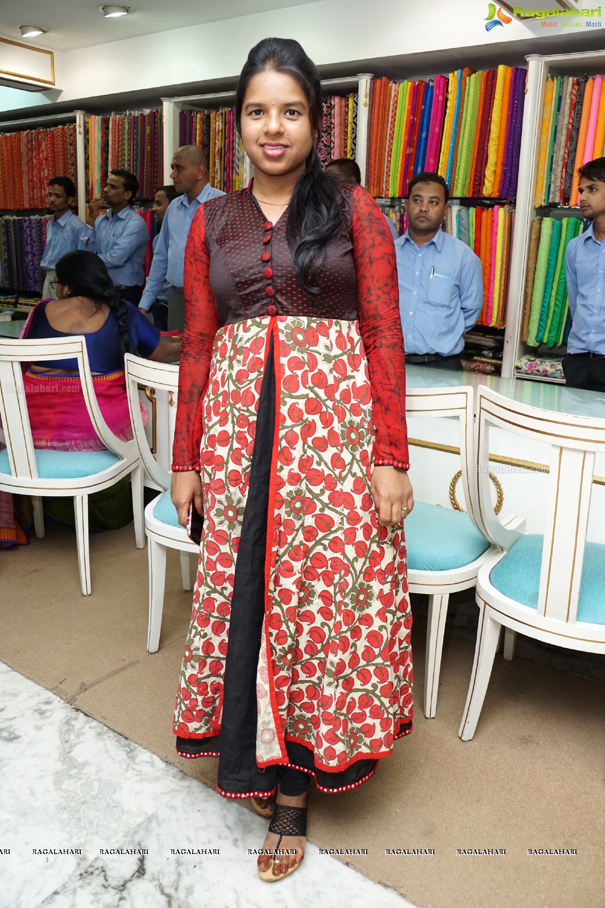 Designer Usha Raghunathan launches her latest Collection at Singhanias, Hyderabad