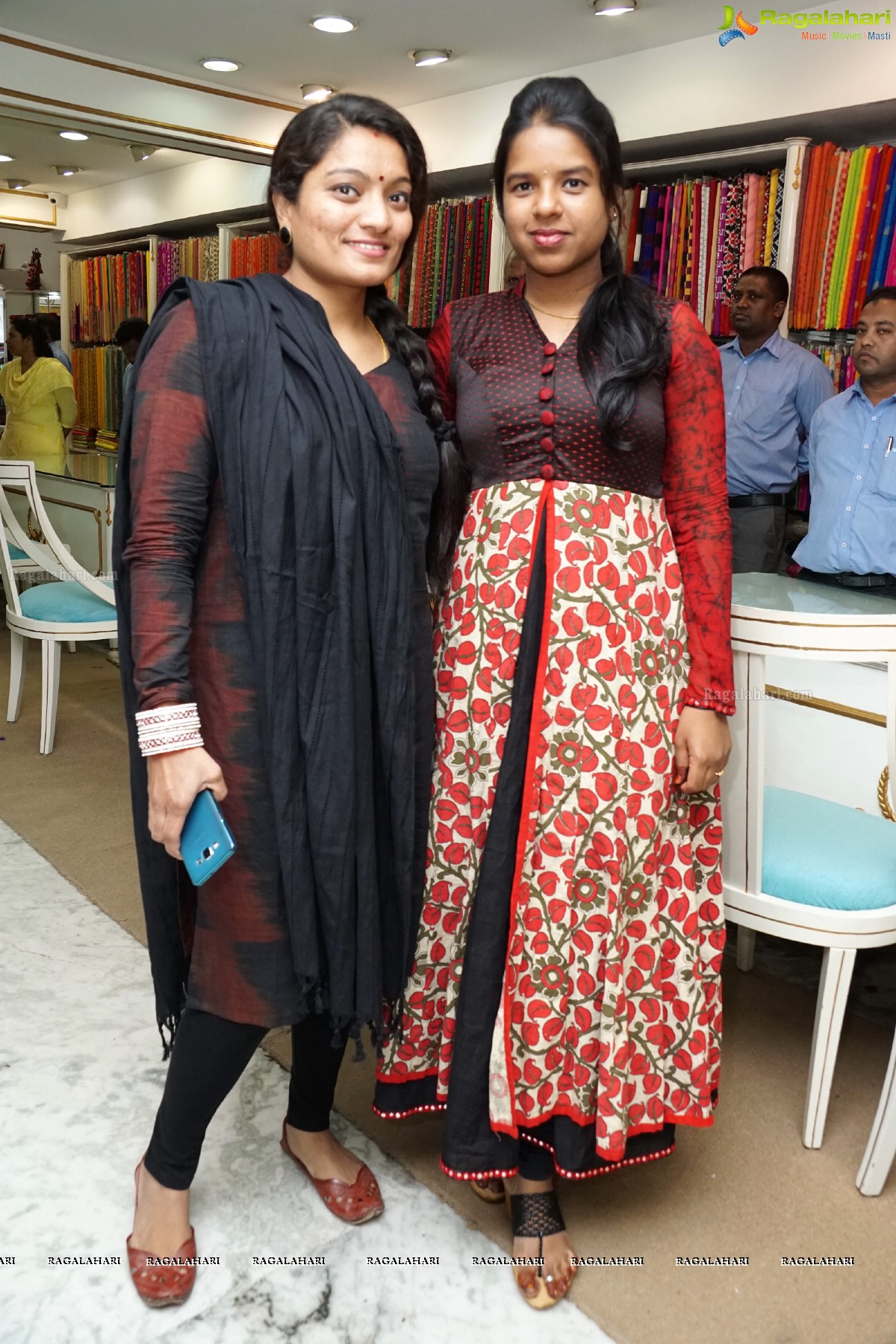 Designer Usha Raghunathan launches her latest Collection at Singhanias, Hyderabad