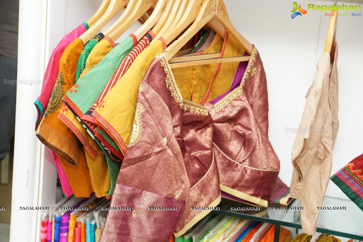 Designer Usha Raghunathan launches her latest Collection at Singhanias, Hyderabad