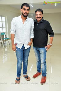 Pelli Choopulu Press Meet