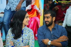 Pelli Choopulu Premiere Show