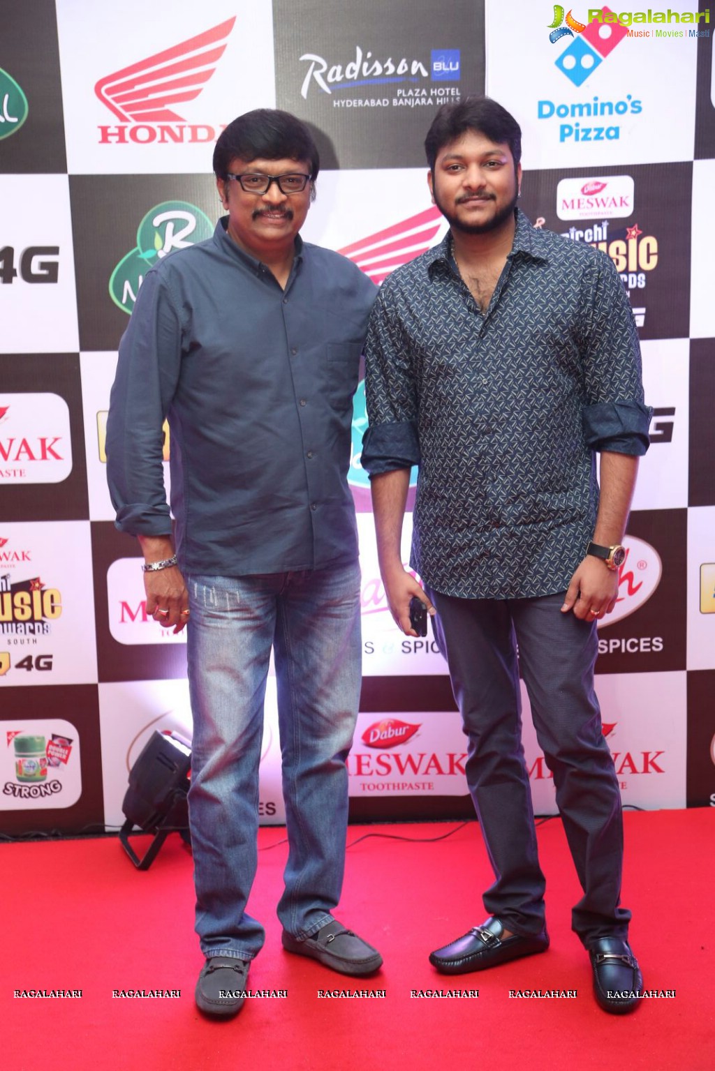 Celebrities at Mirchi Music Awards South 2015 (Set 1)