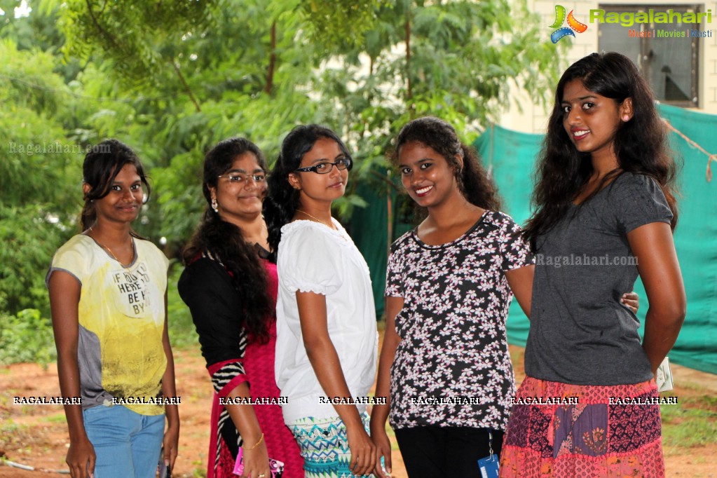 Aloha - Time to Party - Fresher's Day Celebrations at Bhavan's Vivekananda College, Hyderabad
