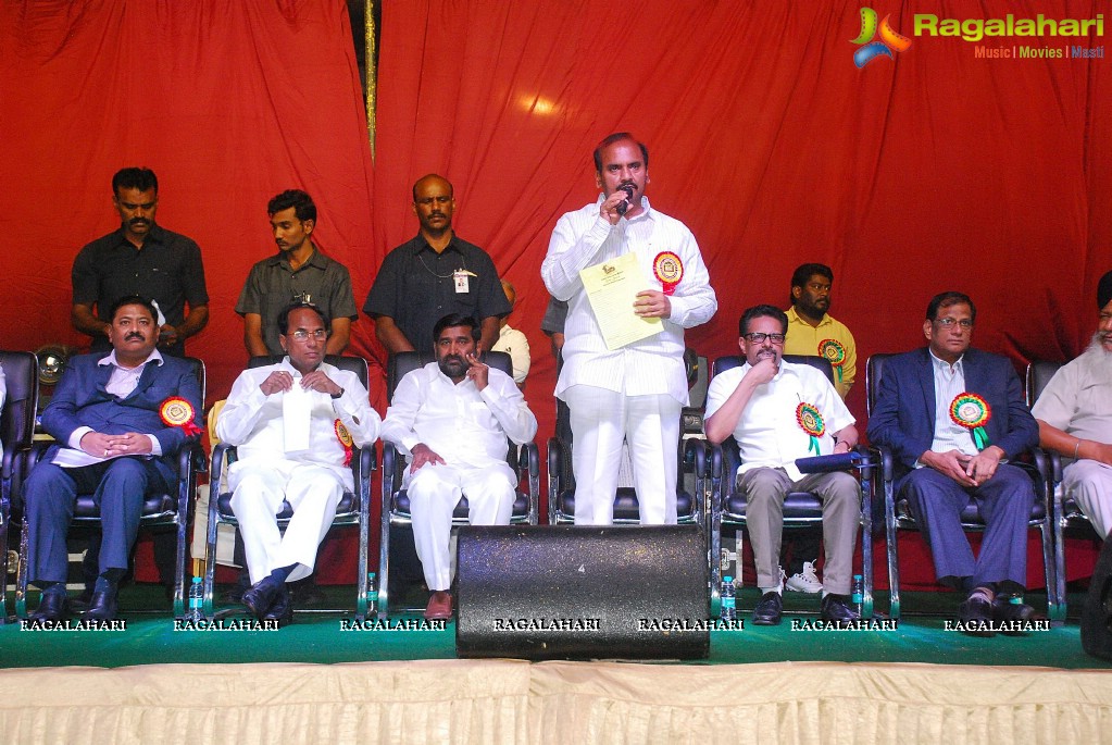 The Dream Bull Show in Hyderabad