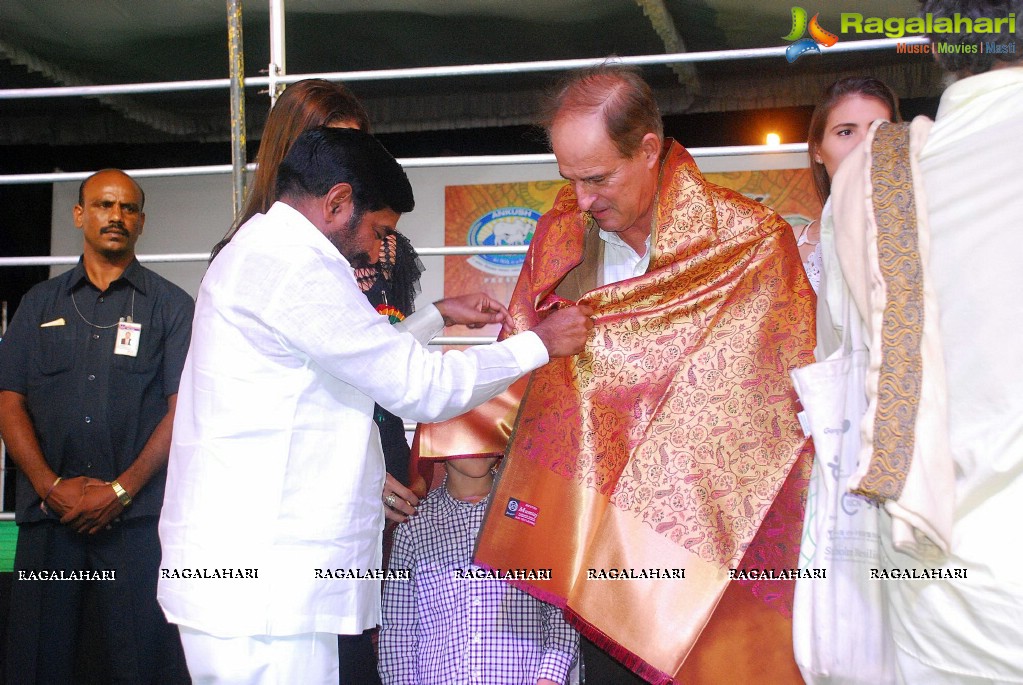 The Dream Bull Show in Hyderabad