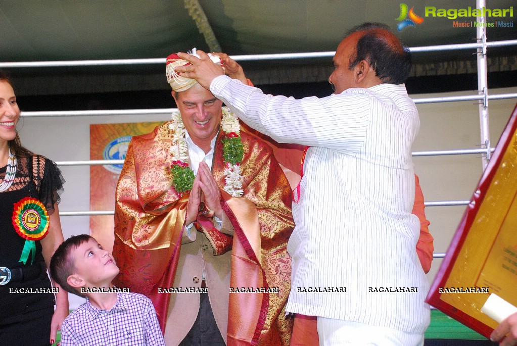 The Dream Bull Show in Hyderabad