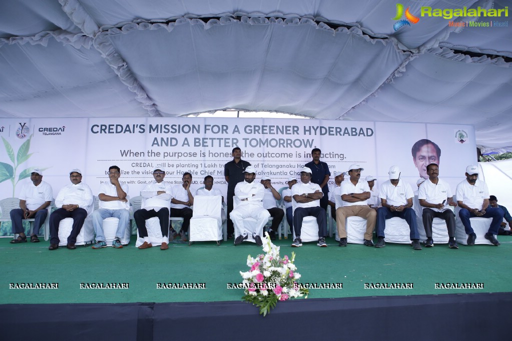 CREDAI particpates in Haritha Haram