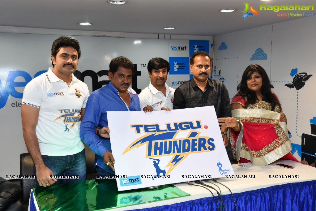 FPL (Famous Premier League) announces launch of 'Telugu Thunders' at Yes Mart KPHB, Hyderabad