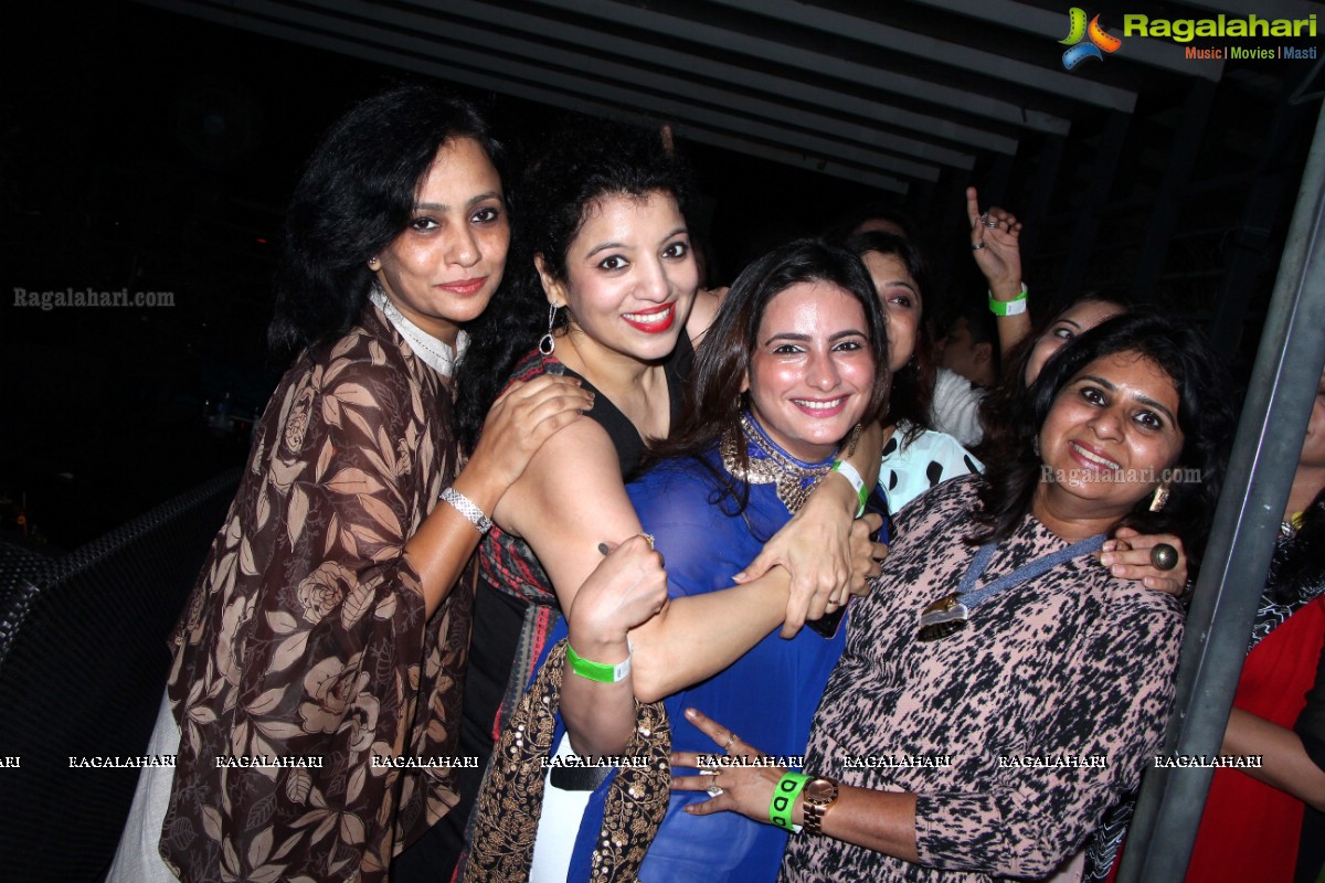 Harish-Hema Maheswari 22nd Anniversary Celebrations at Air Lounge