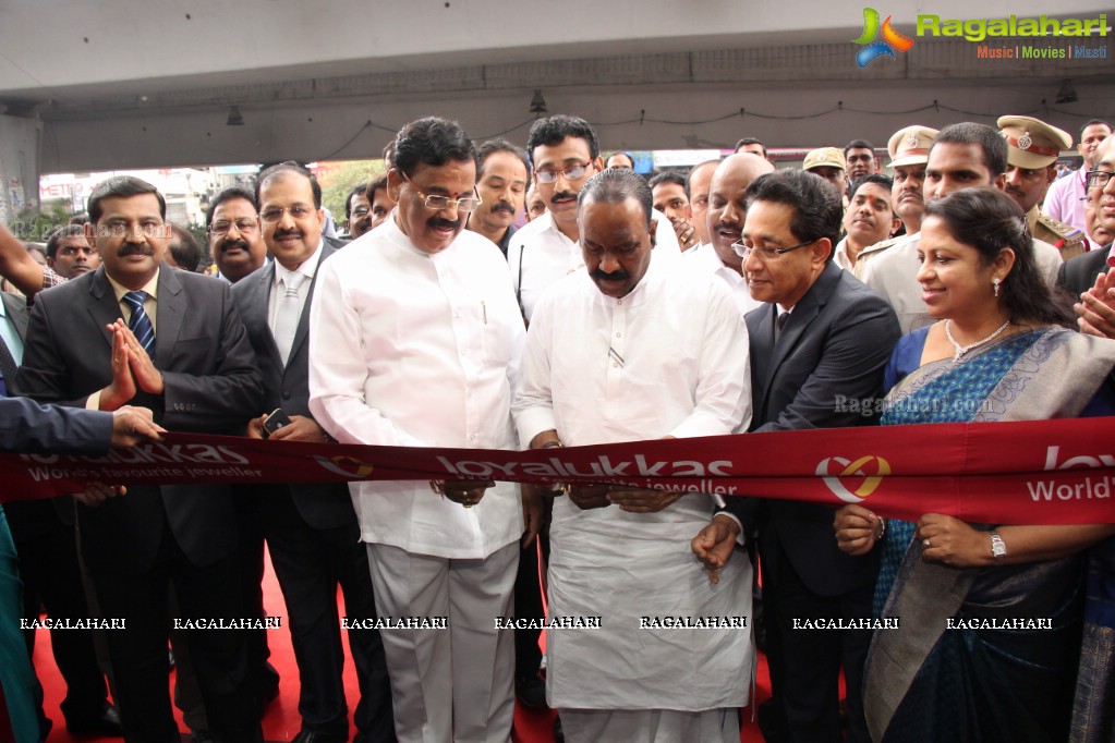 Joyalukkas inaugurates Hyderabad’s Biggest Jewellery Showroom in Punjagutta