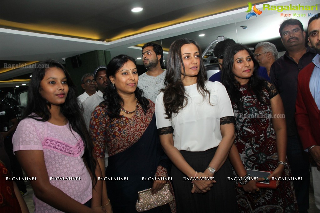 Namrata Shirodkar launches Kris Gethin's Gym at Kothapet, Hyderabad