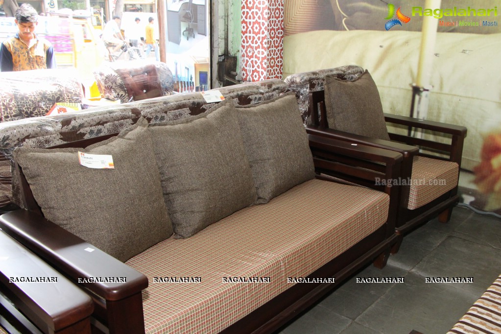 Sony Charishta launches Special Furniture at Lepakshi Furniture and Interiors