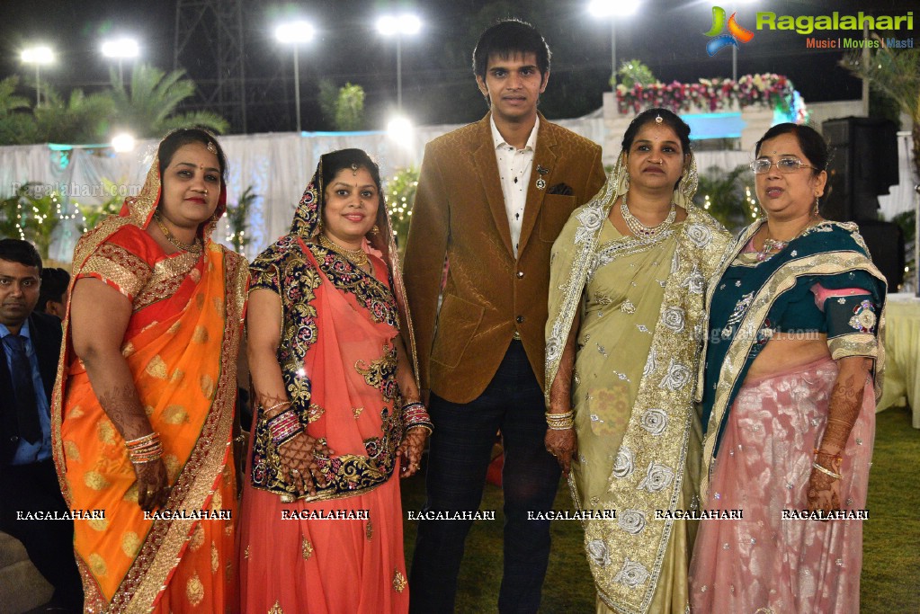 Grand Reception of Mohit Bung-Payal at Mayfair Convention, Hyderabad