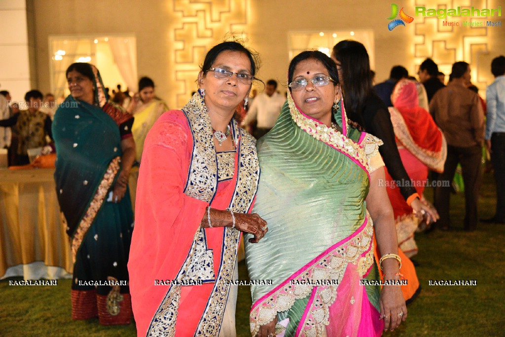 Grand Reception of Mohit Bung-Payal at Mayfair Convention, Hyderabad