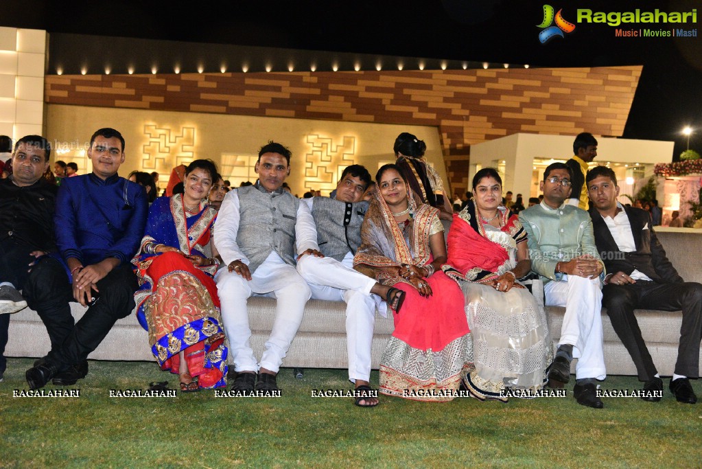 Grand Reception of Mohit Bung-Payal at Mayfair Convention, Hyderabad