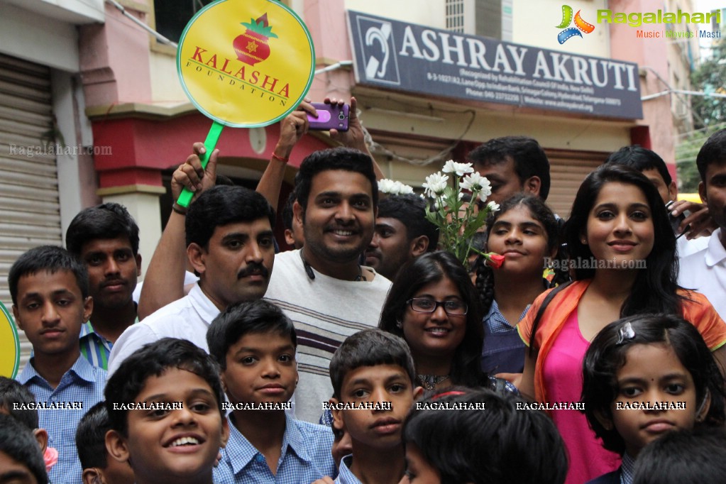 Rashmi Gautam at Kalasha Foundation's Akshara Kalasham Event at Ashray-Akruti, Hyderabad